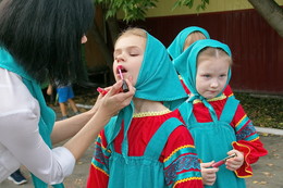 Before the performance. / ***
