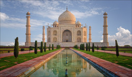 Taj Mahal / ***