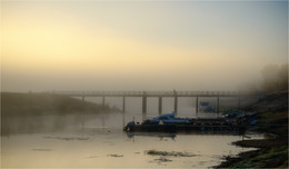 Pacific Dawn / ***