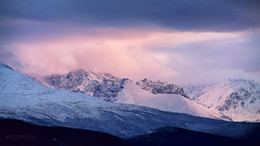 Evening in the Mountains / ***