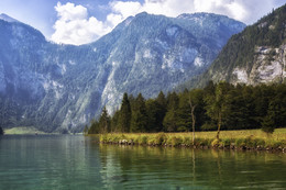 Lake in the Alps / ***
