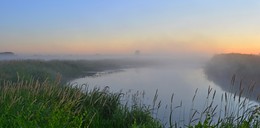 River Fog / ***