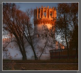 The last rays of the setting sun / ***