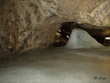 In an ice cave Winter. / ***