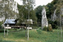 The House in the valley Prondnika / ***