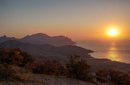 Dawn / ***