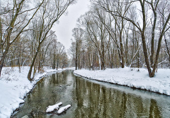 Winter river / ***