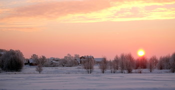 Winter dawn. / ***