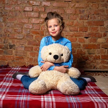 With the bear / ***