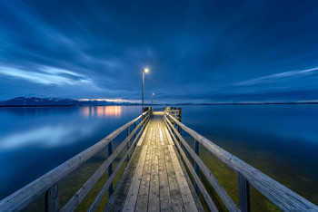 blaue Stunde am Chiemsee / blaue Stunde am Chiemsee