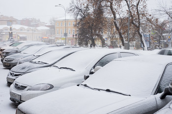 Snowfall ... / ***