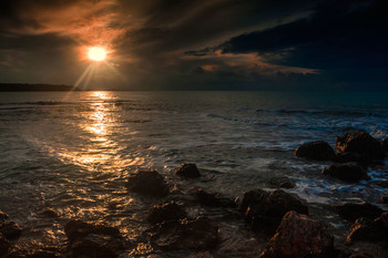 Sunset / ***