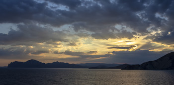 It was getting dark ... / ***