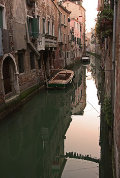 Undress Venice / ***