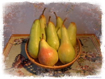 Pears / ***