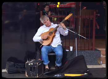 Street musician / ***
