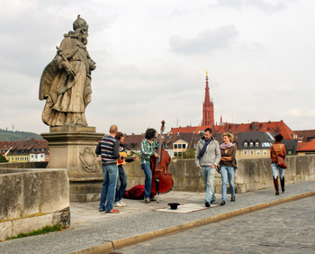 street musicians / ***