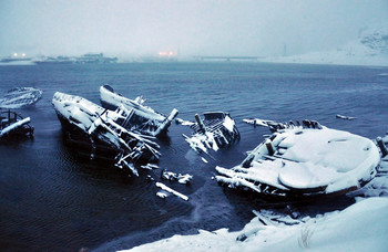 island of lost ships / ***