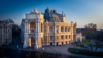 Odessa opera house / ***