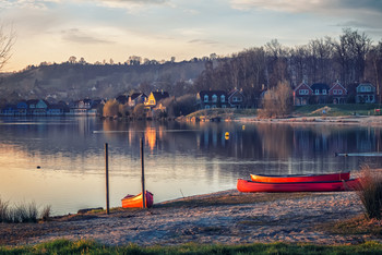 Early morning. / ***