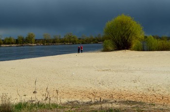 Before the storm / ***