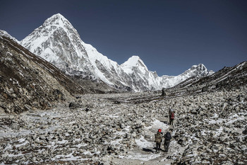 trak in nepal / ***