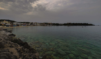 Gloomy evening / ***