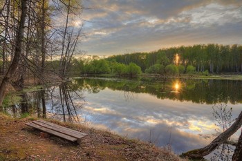 Evening on the lake / ***