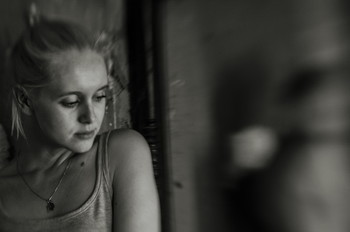 Girl / ***