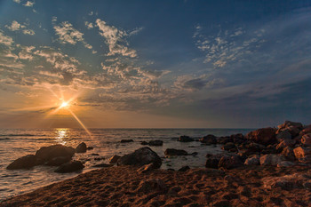 Sunset / ***