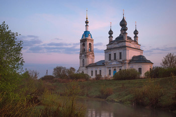 Morning in the village Savinskoe / ***