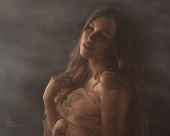 Mary / ***