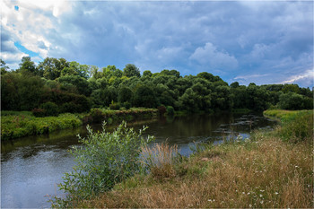 On the river Svisloch / ***