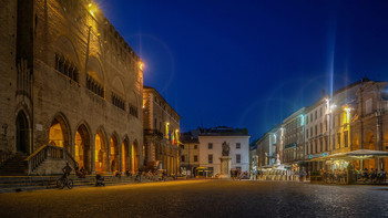&nbsp; / Italia, Rimini, Piazza Cavour.