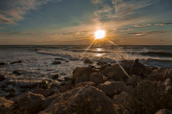 Evening at Sea / ***