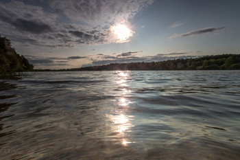 Evening on the lake / ***