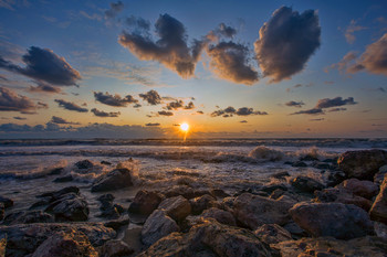 Sunset / ***