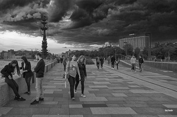 Clouds over the city / ***