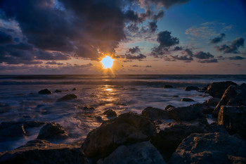 Sunset / ***