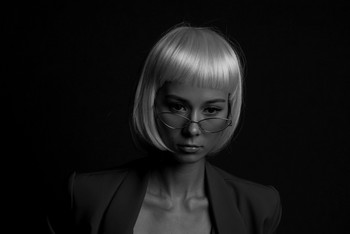 Black and white portrait / ***