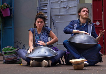 street musicians / ***