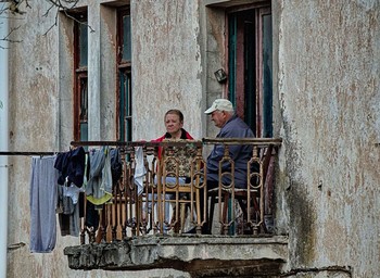 Balcony / ***