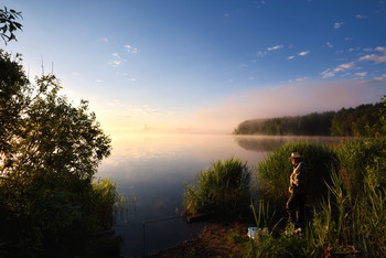 Morning Fisherman / ***
