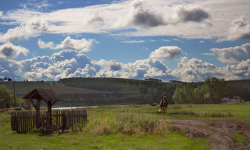 How nice it is in the village in summer / ***