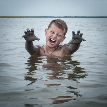 Water / [img]https://i.imgur.com/XUQ1vyy.jpg[/img]
