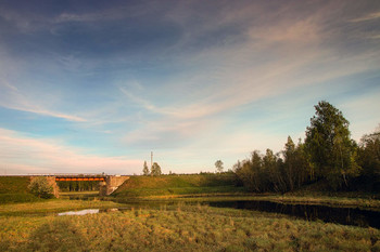 The bridge / ***