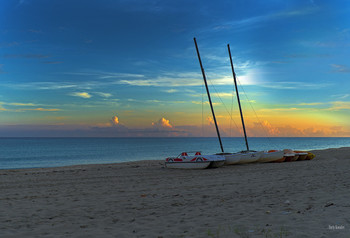 At the end of the earth / ***