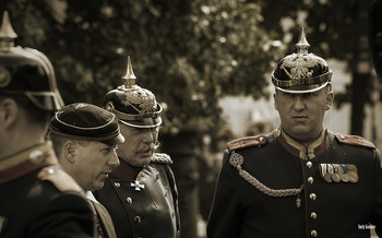 the wheel of history / ***