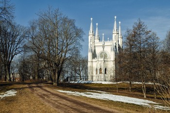 Gothic Chapel. / ***