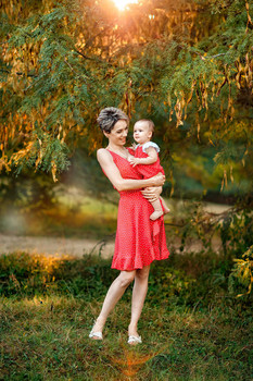 Mother and Child / ***